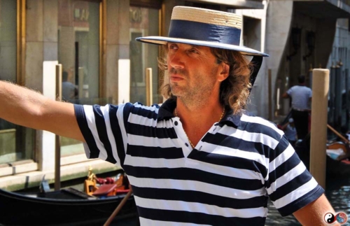 92f418 204d304265fe4d178ee1cd028cba30a5-mv2