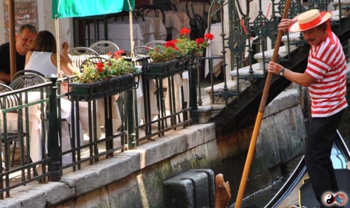 92f418 95ce97da14ac4842ad8d87cc8f1ba625-mv2